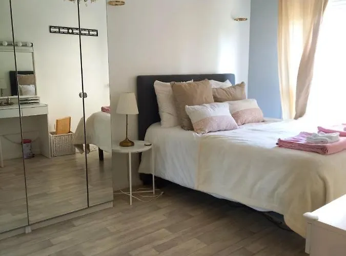 Appartement Moderne Et Spacieux Proche Paris